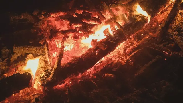 Мужчина сжег свою супругу заживо в Хабаровском крае - Transsibinfo, 03.10.2023