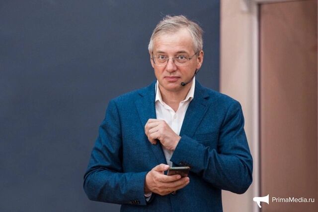 ‍ "Фонариком в рот": главу DNS Дмитрия Алексеева не пустили на экзамен в ДВФУ - PrimaMedia.ru | Новости Приморского края, 19.11.2025