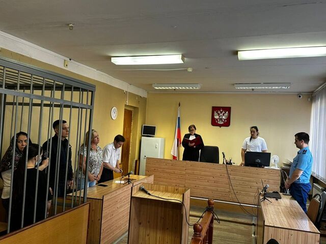 В Каменске-Уральском четыре женщины признаны виновными в краже с незаконным проникновением в жилище В Каменске-Уральском четыре женщины признаны виновными в краже с незаконным проникновением в жилище - Инцидент Екатеринбург, 12.06.2025