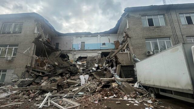 В Екатеринбурге обрушилось офисное здание. Фото, видео - 66.ru — Городской портал Екатеринбурга, 29.07.2025
