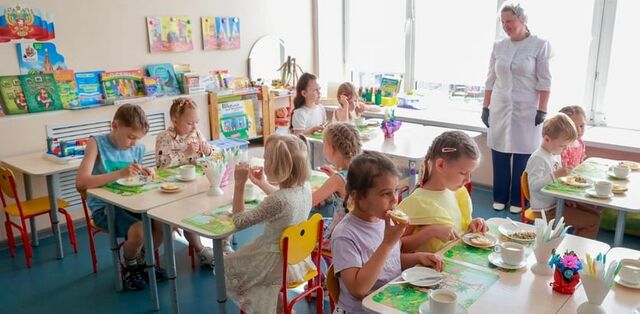 Дети нижегородских сотрудников ДОУ будут посещать детсады бесплатно Дети нижегородских сотрудников ДОУ будут посещать детсады бесплатно - Новости Нижнего Новгорода - Живем в Нижнем, 18.06.2025