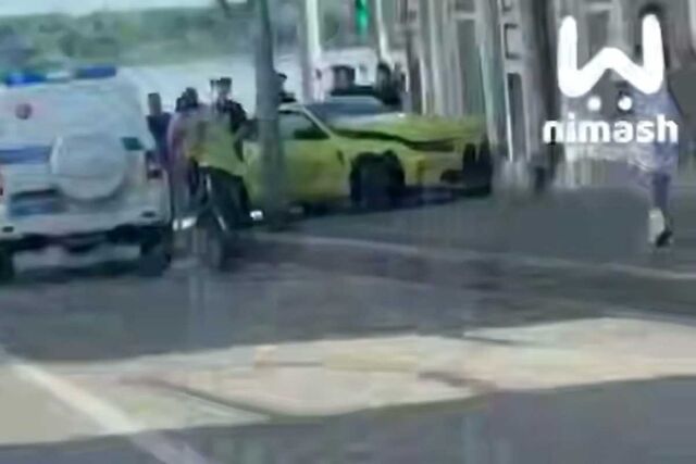 Водитель BMW протаранил дом на Нижневолжской набережной в Нижнем Новгороде - Новости Нижнего Новгорода - Живем в Нижнем, 13.07.2025