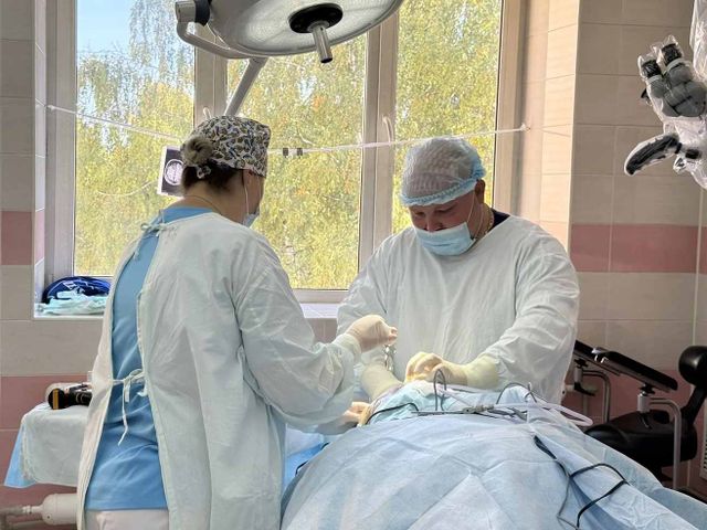 Нижегородские медики начали проводить операции на позвоночных артериях - Новости Нижнего Новгорода - Живем в Нижнем, 22.09.2026