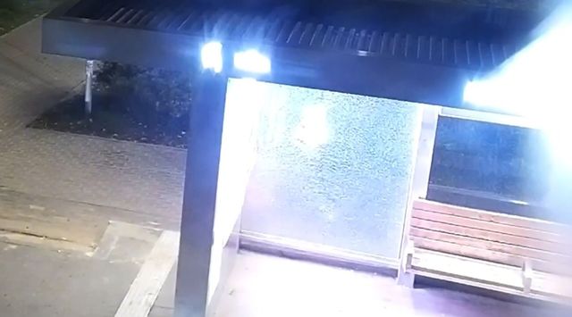 Нижегородская полиция ищет разгромивших остановку в Приокском районе подростков - Новости Нижнего Новгорода - Живем в Нижнем, 12.10.2026