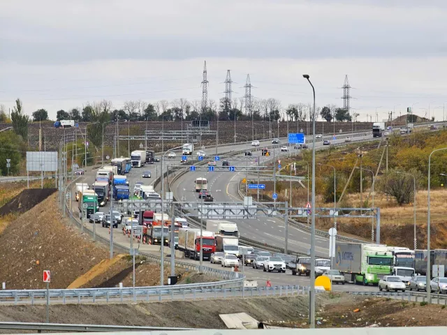 Движение на трассе М-4 «Дон» в Ростовской области закрыли - Privet-Rostov.ru -  Главные новости Ростова и Ростовской области, 11.09.2025