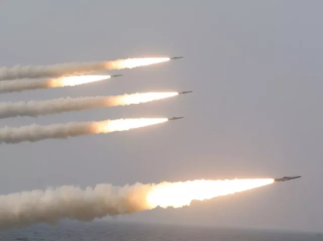 Слюсарь заявил о сбитии ракеты и БПЛА в двух районах Ростовской области - Privet-Rostov.ru -  Главные новости Ростова и Ростовской области, 28.03.2026