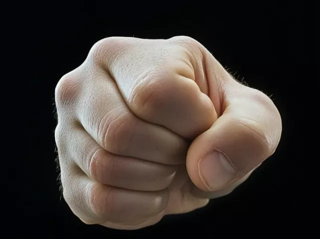 В Ростовской области пять подростков избили школьника с ОВЗ - Privet-Rostov.ru -  Главные новости Ростова и Ростовской области, 17.04.2026