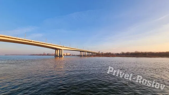 В Дону у Кумженской рощи забил подводный фонтан - Privet-Rostov.ru -  Главные новости Ростова и Ростовской области, 14.09.2026
