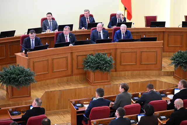 Депутаты Законодательного Собрания Ростовской области приняли обращение к федеральным органам власти о поддержке донских аграриев Депутаты Законодательного Собрания Ростовской области приняли обращение к федеральным органам власти о поддержке донских аграриев - Privet-Rostov.ru - Главные новости Ростова и Ростовской области, 17.09.2026