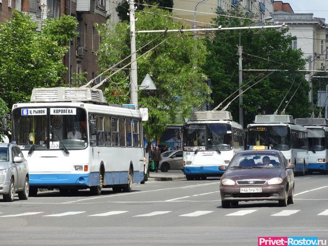 Пересаживаемся на такси: в Ростове станет меньше троллейбусных и автобусных маршрутов Пересаживаемся на такси: в Ростове станет меньше троллейбусных и автобусных маршрутов - Privet-Rostov.ru - Главные новости Ростова и Ростовской области, 25.09.2026