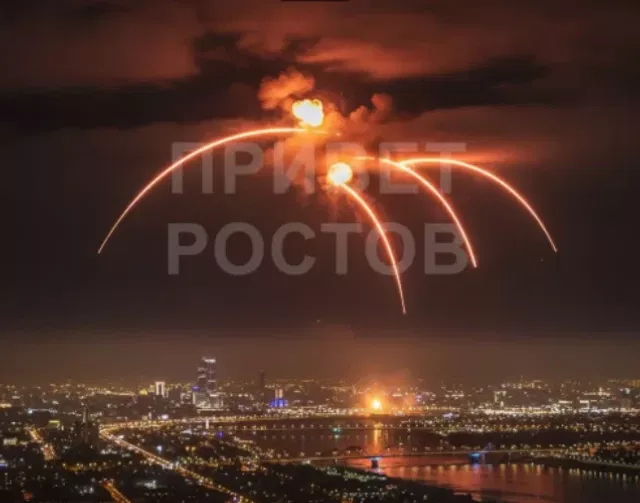 Движение поездов через Ростов полностью остановлено, поврежден жд мост - Privet-Rostov.ru -  Главные новости Ростова и Ростовской области, 10.10.2026