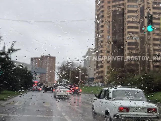 Штормовое предупреждение на 2 дня объявили на Дону - Privet-Rostov.ru -  Главные новости Ростова и Ростовской области, 12.10.2026