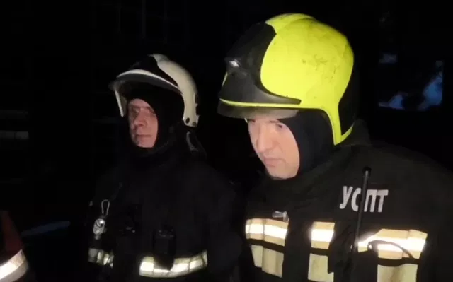 Склад в Аксае продолжает гореть второй день подряд - Privet-Rostov.ru -  Главные новости Ростова и Ростовской области, 14.10.2026