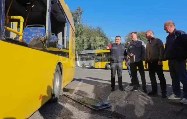 В Ростове атаковали пять новых автобусов в ночной атаке - Privet-Rostov.ru -  Главные новости Ростова и Ростовской области, 25.10.2026