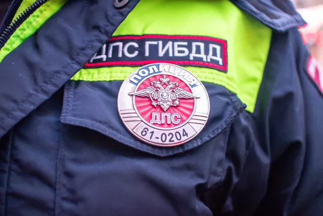 Инспекторы ДПС помогли доставить в больницу малышку, съевшую антидепрессанты - Privet-Rostov.ru -  Главные новости Ростова и Ростовской области, 29.10.2026