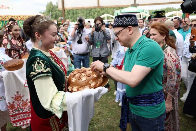 В Челябинской области масштабно отгуляли Сабантуй - Челябинск Сегодня, 05.07.2025