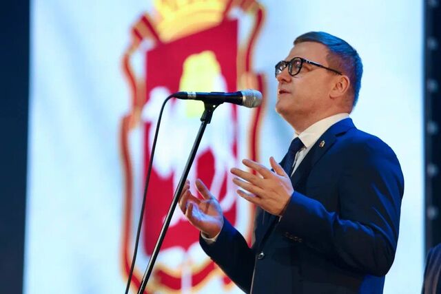 Алексей Текслер и Олег Газманов поздравили с праздником магнитогорских металлургов - Челябинск Сегодня, 18.07.2025