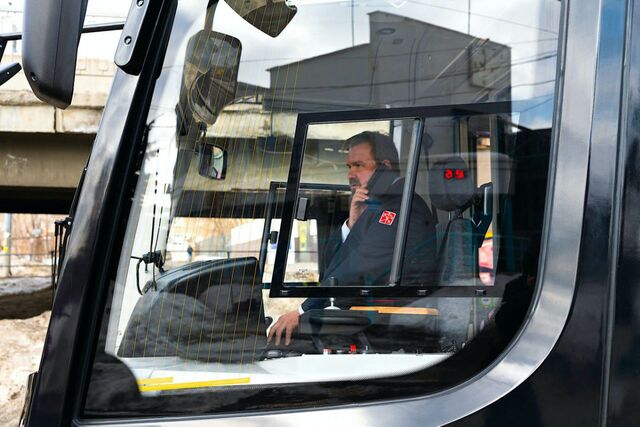 В Челябинске временно перенесли две трамвайные остановки - Челябинск Сегодня, 02.11.2025