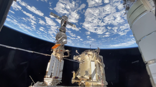 Челябинский космонавт показал панораму Земли из модуля на МКС - Челябинск Сегодня, 03.11.2025