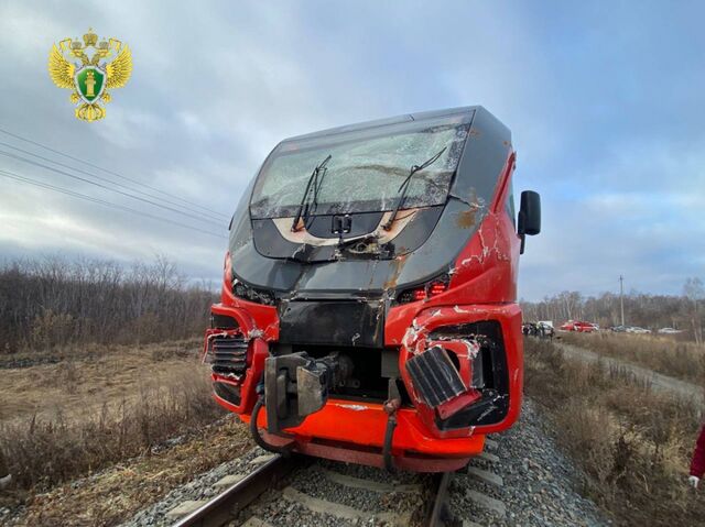 Прокуратура разбирается в ДТП с поездом и грузовиком под Челябинском - Челябинск Сегодня, 18.11.2025