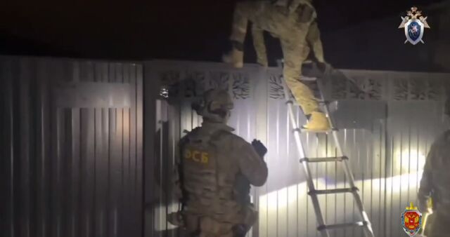 СК показал, как силовики нагрянули к главе больницы ГУФСИН в Челябинске - Челябинск Сегодня, 18.11.2025