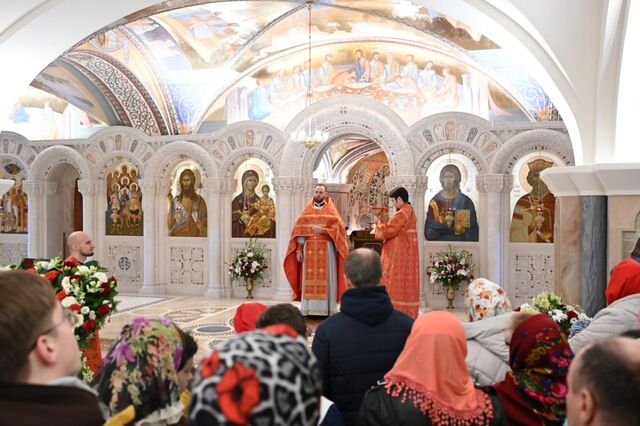 Губернатор Алексей Текслер поздравил с объединяющим праздником Пасхи - Челябинск Сегодня, 12.04.2026