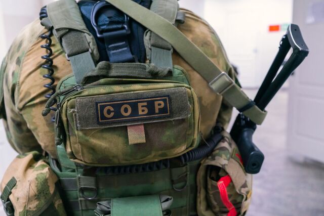 В Челябинске наркобарону вынесли дверь кувалдой и похоронили его бизнес - Челябинск Сегодня, 06.05.2026
