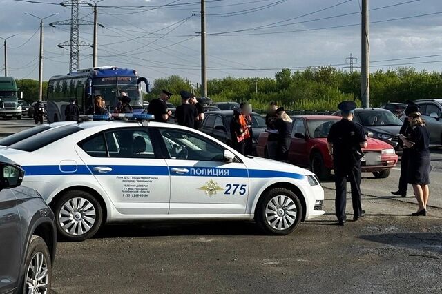 На выезде из Челябинска устроили засаду на должников - Челябинск Сегодня, 15.05.2026