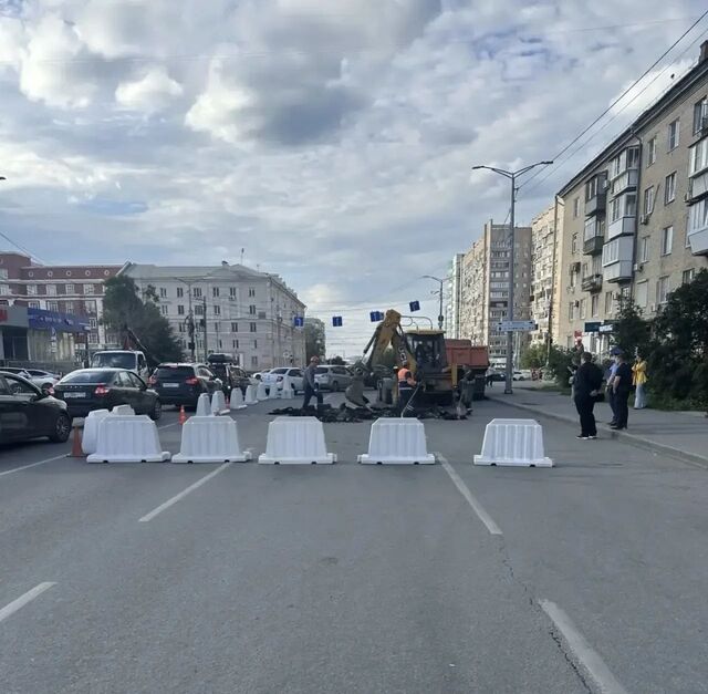Проезд по перекрестку в Челябинске ограничили из-за просевшего асфальта - Челябинск Сегодня, 24.06.2026