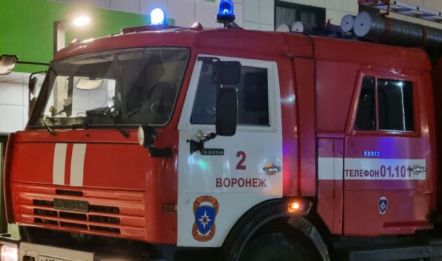 В садовом товариществе под Воронежем сгорела дача с пристройкой - Новости Воронежа, 06.07.2025