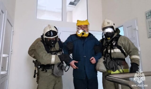 Под Воронежем полыхал жилой дом барачного типа: эвакуированы 23 человека - Новости Воронежа, 29.08.2025