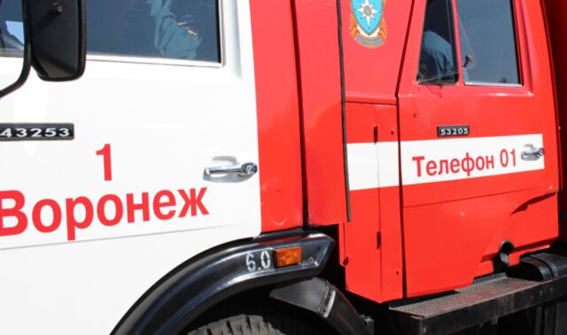 Пожар на Левом берегу: в Воронеже загорелся склад стройматериалов - Новости Воронежа, 18.09.2025