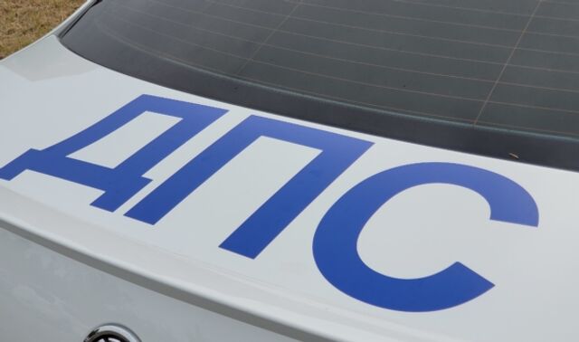 В Воронеже эвакуировали два автомобиля на улице Ворошилова за неправильную парковку В Воронеже эвакуировали два автомобиля на улице Ворошилова за неправильную парковку - Новости Воронежа, 05.11.2025