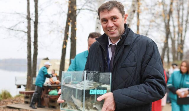 Сергей Петрин сообщил о выпуске 100 тысяч мальков в городское водохранилище Сергей Петрин сообщил о выпуске 100 тысяч мальков в городское водохранилище - Новости Воронежа, 06.11.2025