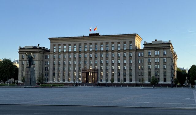 ПВО днем 18 ноября сбила несколько воздушных целей над Воронежем: обломки повредили дом и машину - Новости Воронежа, 18.11.2025