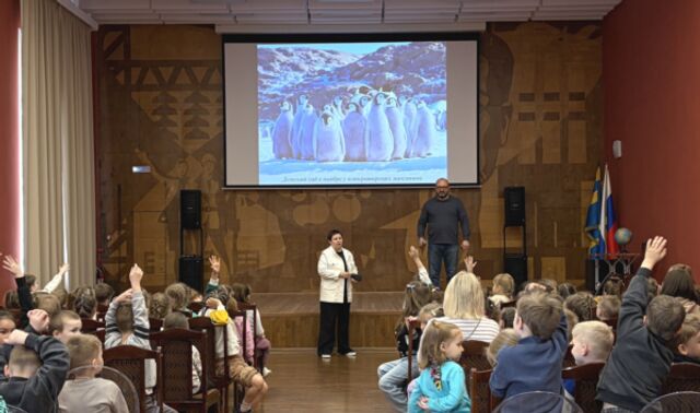 Полярник Юрий Мизин в Нововоронеже показал редкие кадры Антарктиды и рассказал о жизни пингвинов - Новости Воронежа, 15.04.2026