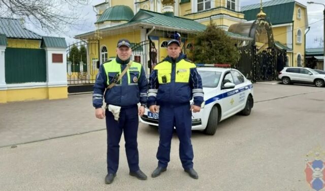 Инспекторы ДПС помогли быстро доставить беременную женщину в больницу в Воронеже - Новости Воронежа, 23.04.2026