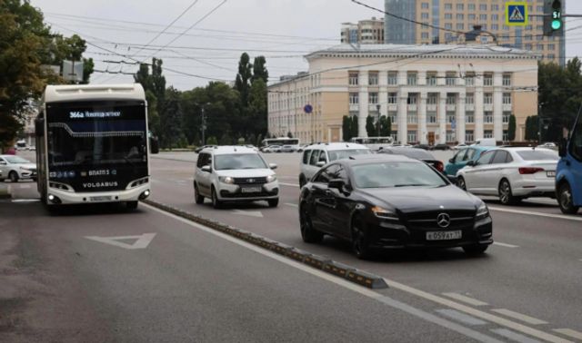 В Воронеже начали устанавливать первые делиниаторы для метробуса - Новости Воронежа, 24.07.2026