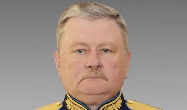 Сергей Петрин поздравил генерал-полковника Геннадия Зиброва с 65-летием - Новости Воронежа, 29.10.2026