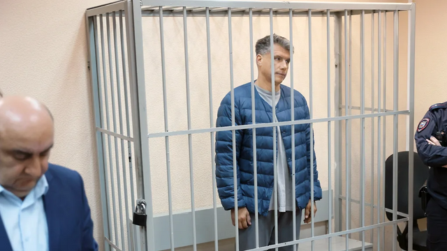 Вернувшемуся из Эмиратов авторитетному бизнесмену грозит 15 лет колонии по делу об убийстве ресторатора Вернувшемуся из Эмиратов авторитетному бизнесмену грозит 15 лет колонии по делу об убийстве ресторатора - 66.ru — Городской портал Екатеринбурга, 31.07.2025