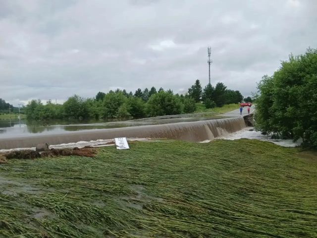 После мощных ливней в Свердловской области растет уровень воды в реках Чусовая и Тура После мощных ливней в Свердловской области растет уровень воды в реках Чусовая и Тура - ЕАН. Европейско-Азиатские Новости, 11.07.2026