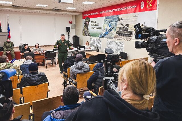 Приближающиеся праздники не привели к снижению потока добровольцев в Челябинске - Полит74, 22.11.2024