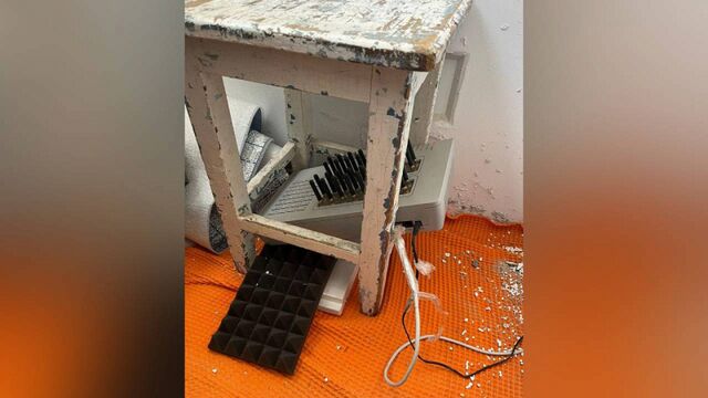 Челябинец у себя в ванной организовал узел связи для телефонных мошенников - Полит74, 03.09.2025