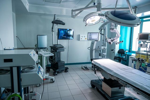 Южноуральская больница получила универсальный аппарат ИВЛ - Полит74, 19.11.2025