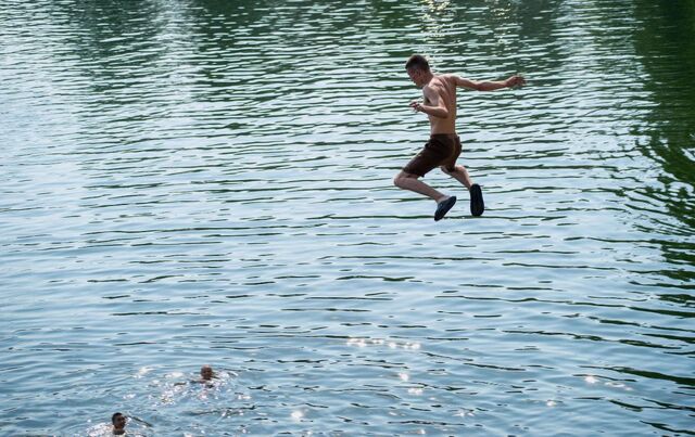 Челябинцы назвали идеальную длительность отпуска - Полит74, 17.03.2026