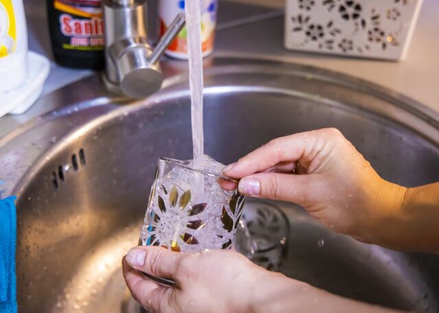 Адвокат Мария Дементьева объяснила, в каких случаях можно отключать воду в жилых домах - Полит74, 17.03.2026