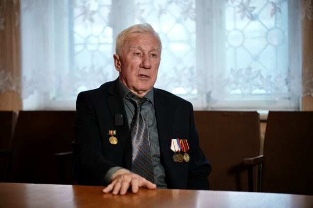 Челябинский трактор сразу с ВДНХ отправили на ликвидацию чернобыльской аварии - Полит74, 24.04.2026