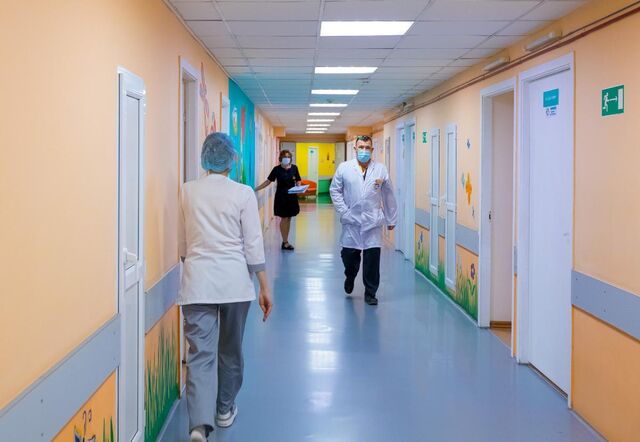 Южный Урал в первой тройке УрФО по числу вакансий для медсестёр - Полит74, 12.05.2026