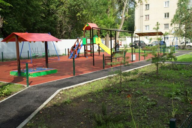 Адвокат Мария Дементьева рассказала, можно ли повесить гамак на дерево во дворе - Полит74, 09.06.2026