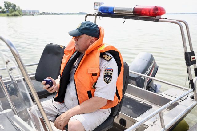 Спасатели Южного Урала с начала сезона спасли на водоёмах более 70 человек - Полит74, 10.07.2026
